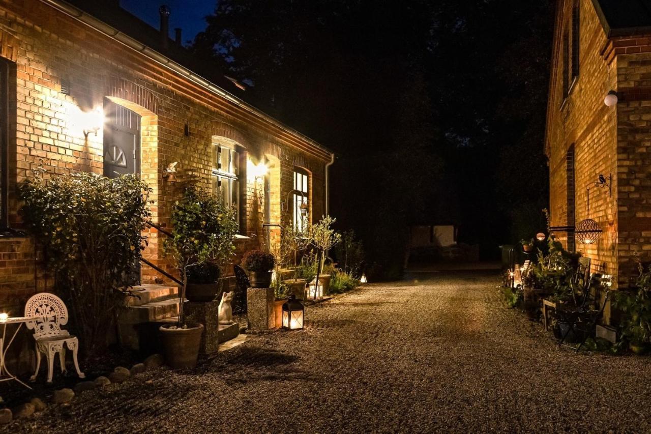 Windalens Pa Oesterlen Tomelilla Buitenkant foto
